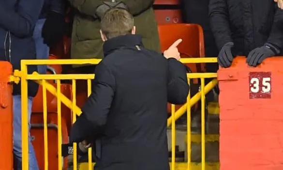 (Photo) Rangers fans wouldn’t have liked this Aberdeen fan’s conduct towards Steven Gerrard last night