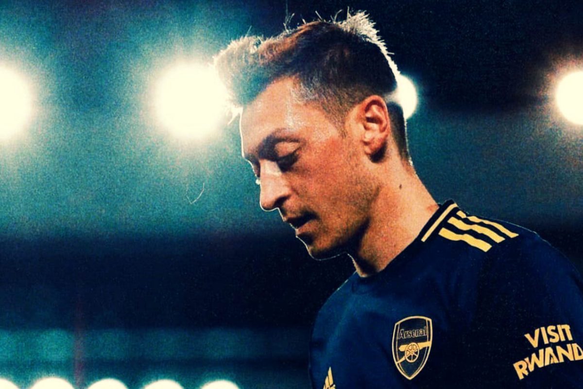 Revealed: Mesut Ozil’s conduct from the bench during Brighton loss