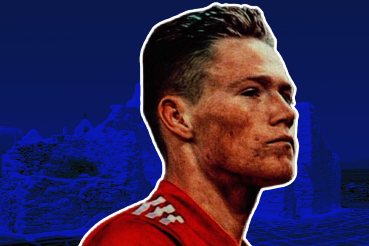 Man Utd star Scott McTominay spotted flouting social distancing norms while holidaying in Greece