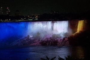 Niagara Falls lit up in Leeds United colours