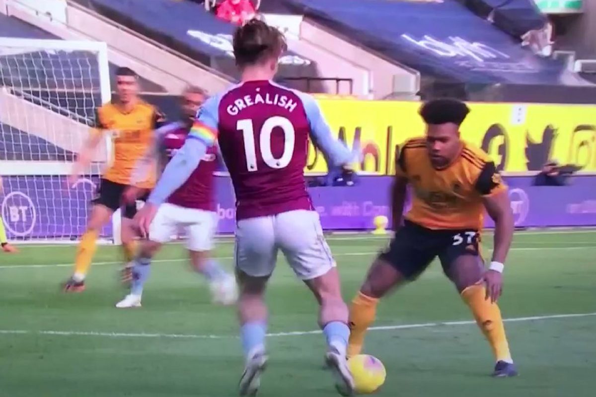 Hilarious moment Jack Grealish and Douglas Luiz are found to be completely in sync against Wolves