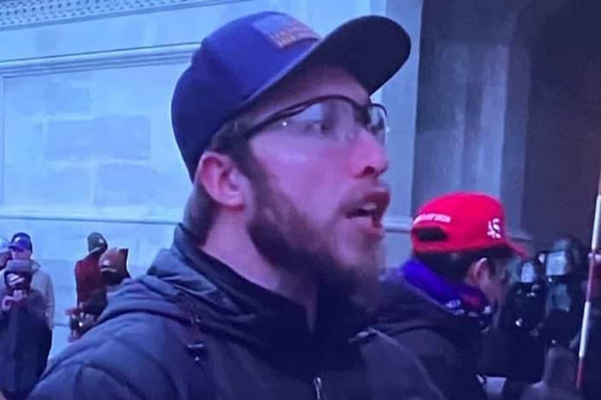 Sergio Ramos lookalike spotted during Capitol Hill violence as Real Madrid contract rebel ‘takes it too far’
