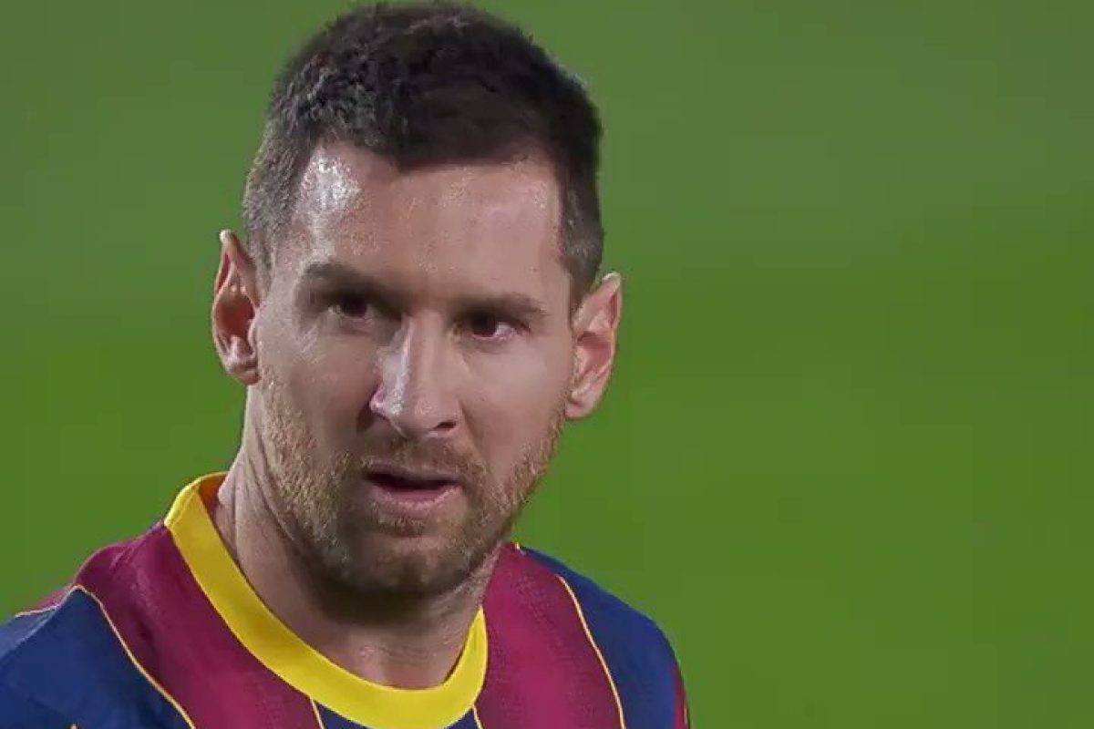 Lionel Messi playing a La Liga fixture against Athletic Bilbao