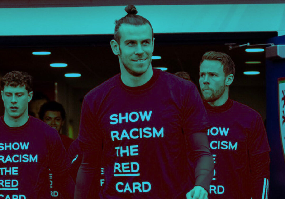 Commentator approves of Gareth Bale’s elbow hit on Ondrej Kudela