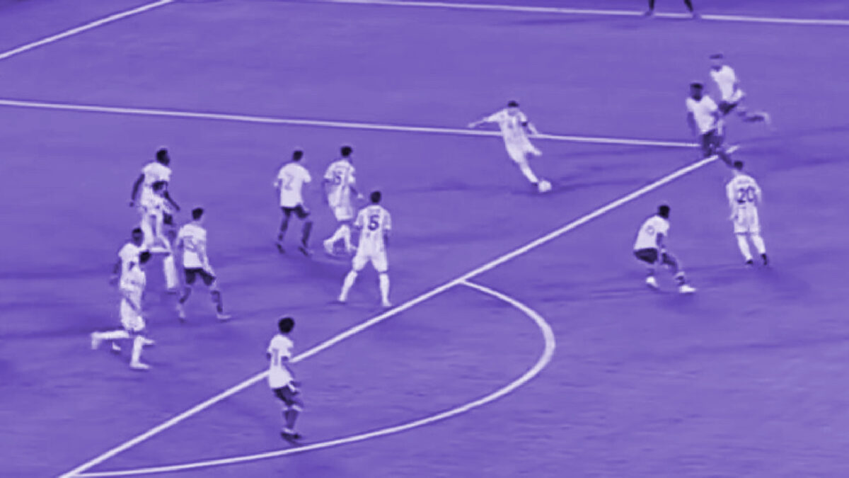 Lionel Messi attempts a shot at goal against Colombia