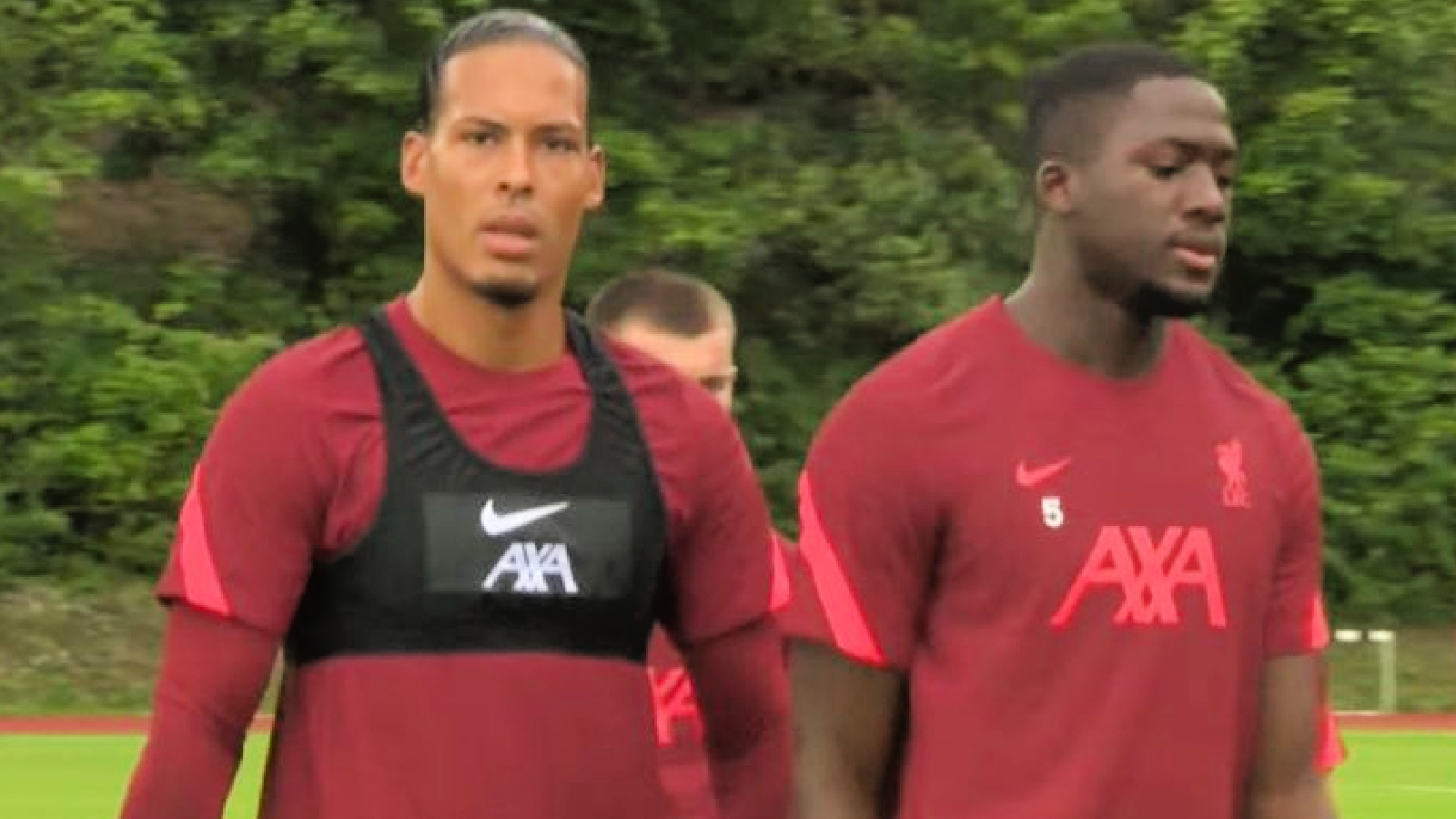 Watch: Virgil van Dijk sizes up Ibrahima Konate in training