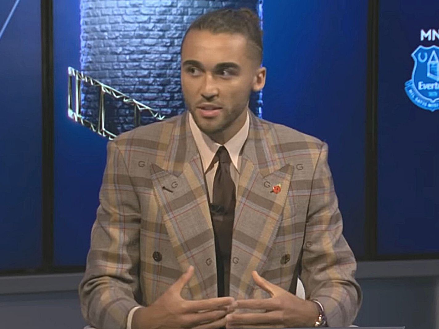 Dominic Calvert-Lewin divides opinions with 'grandad suit' during MNF appearance