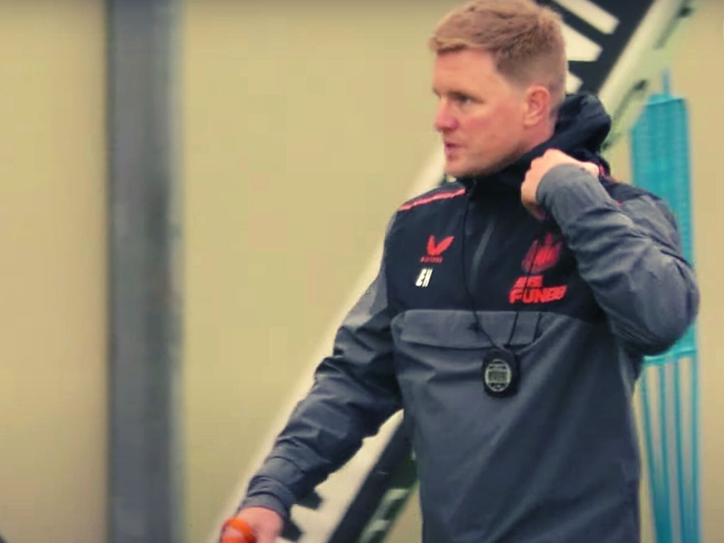 Eddie Howe turns up to work at 6.45 am – and Newcastle Twitter is thoroughly impressed
