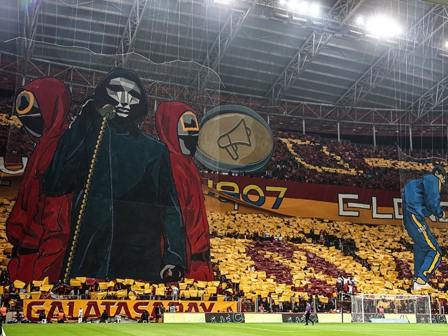 Tifo Time: Galatasaray unleash Squid Game display as Sevilla show support for working class