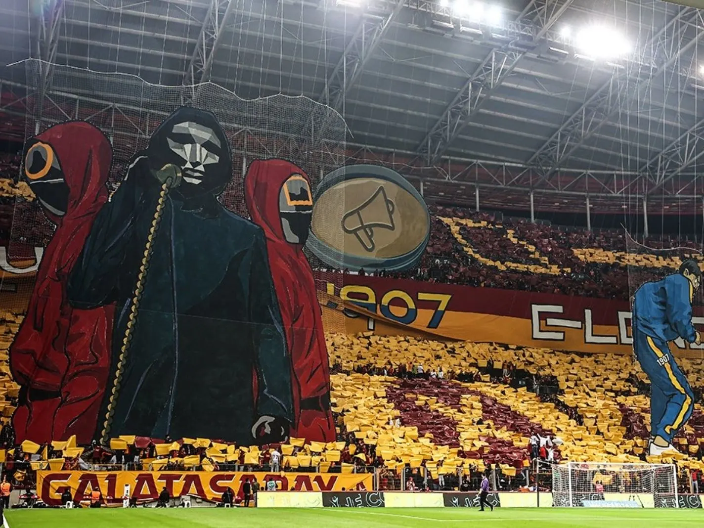 Galatasaray fans unleash Squid Game-inspired tifo