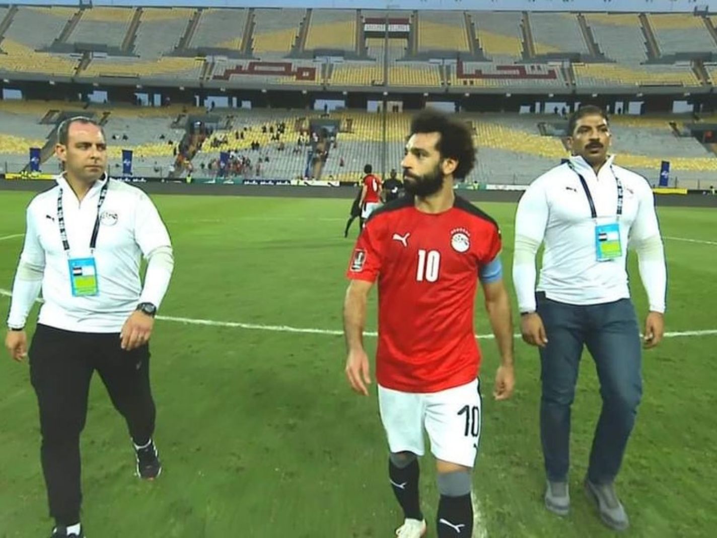 Mohamed Salah with his bodyguards