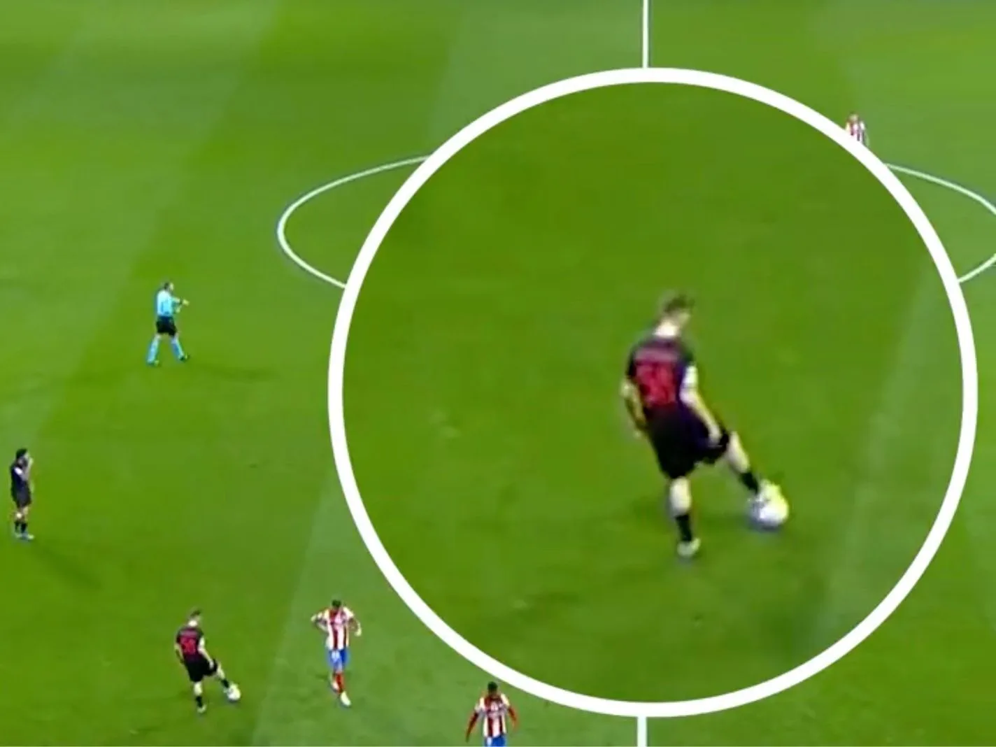 The slick ball control from Alexis Saelemaekers that has got football fans dumbfounded