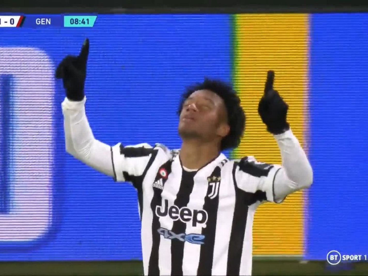 Juan Cuadrado celebrates after scoring a goal directly from a corner against Genoa