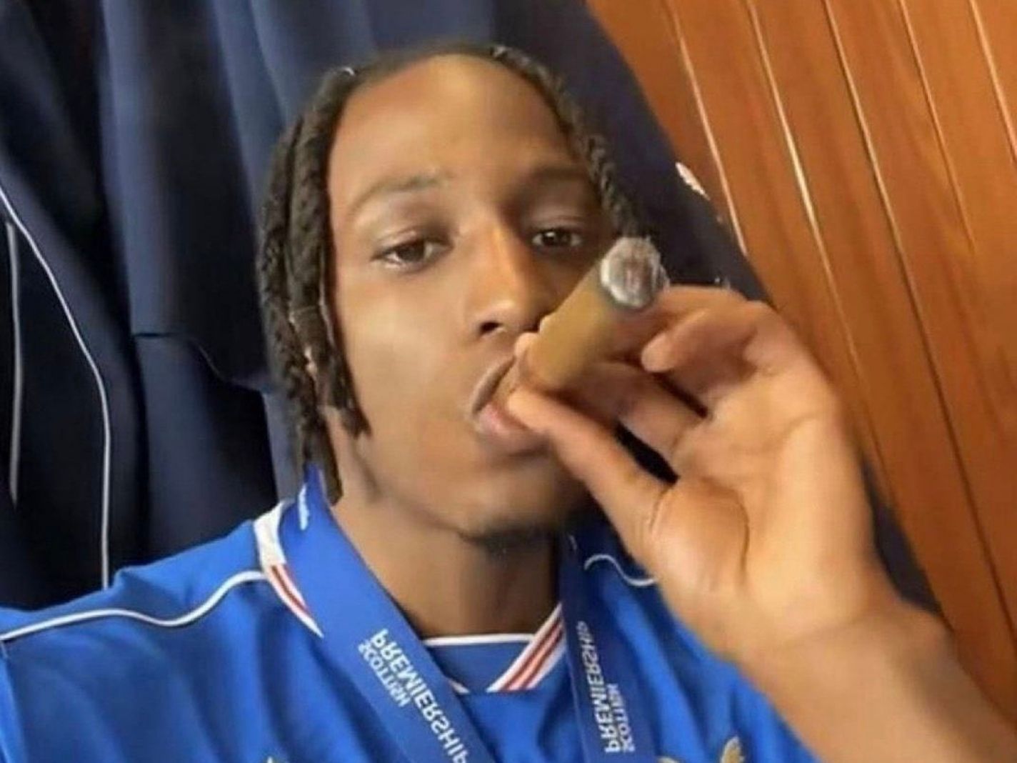 Outrageous first touch  from Joe Aribo sends Rangers Twitter in frenzy