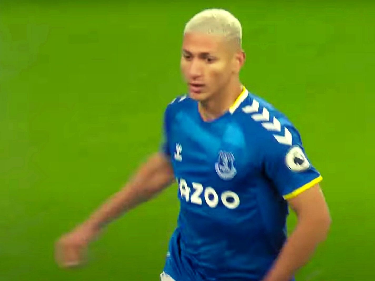 Watch: Richarlison mocks linesman by raising an invisible flag