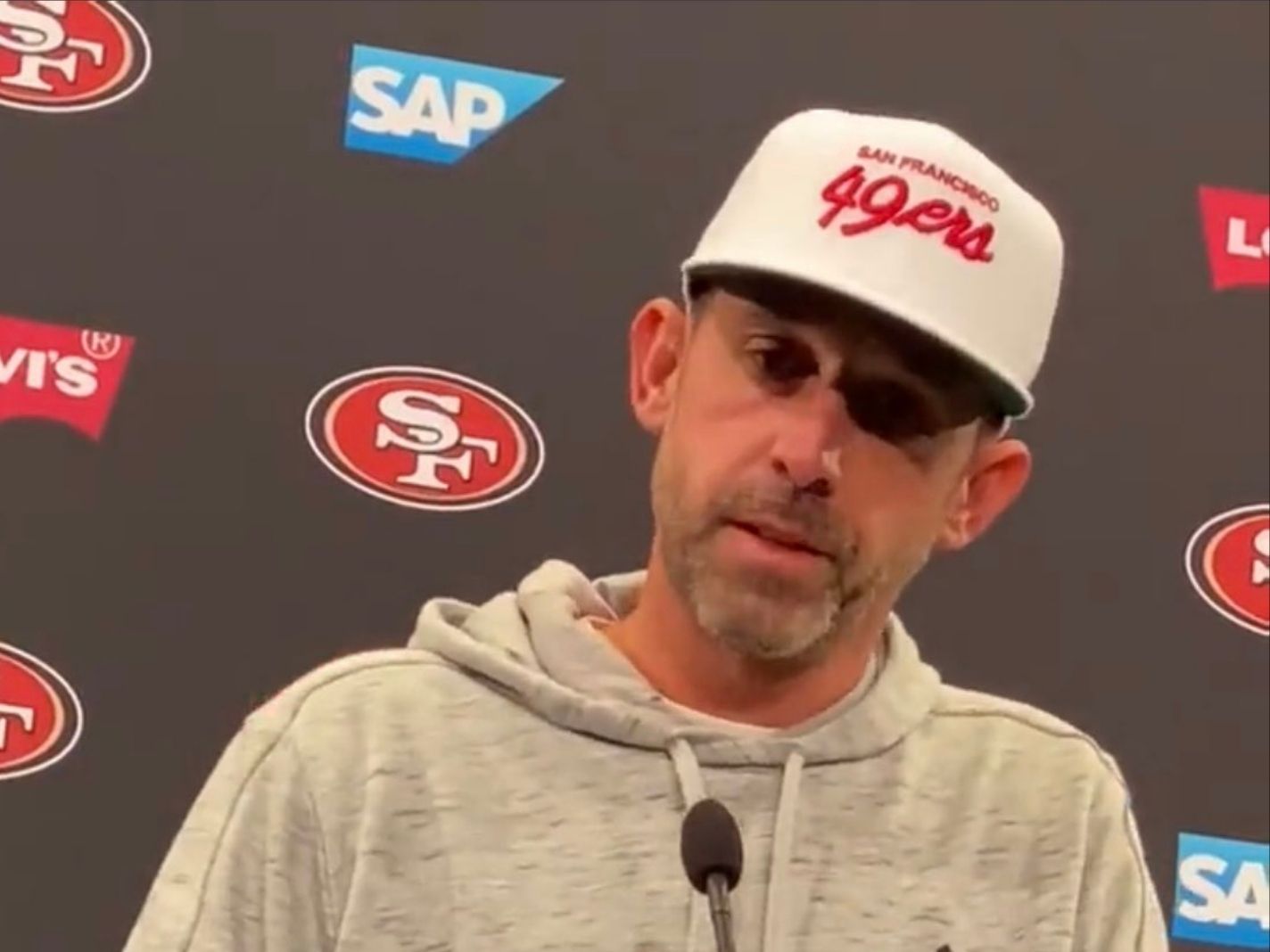 Kyle Shanahan wearing Leeds United hoodie reflects progress with 49ers