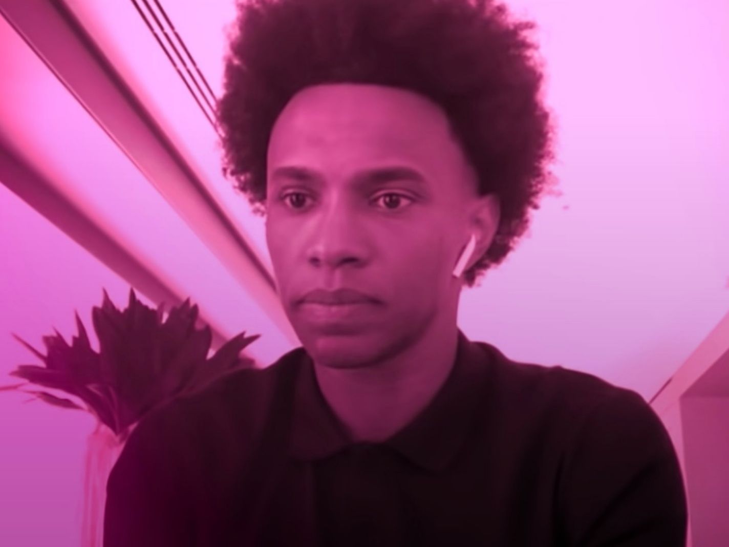 Willian made an appearance on Vibe With FIVE Rio Ferdinand