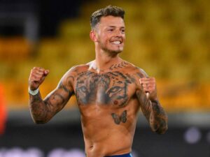 Ben White show off giant tattoo after win against Wolves
