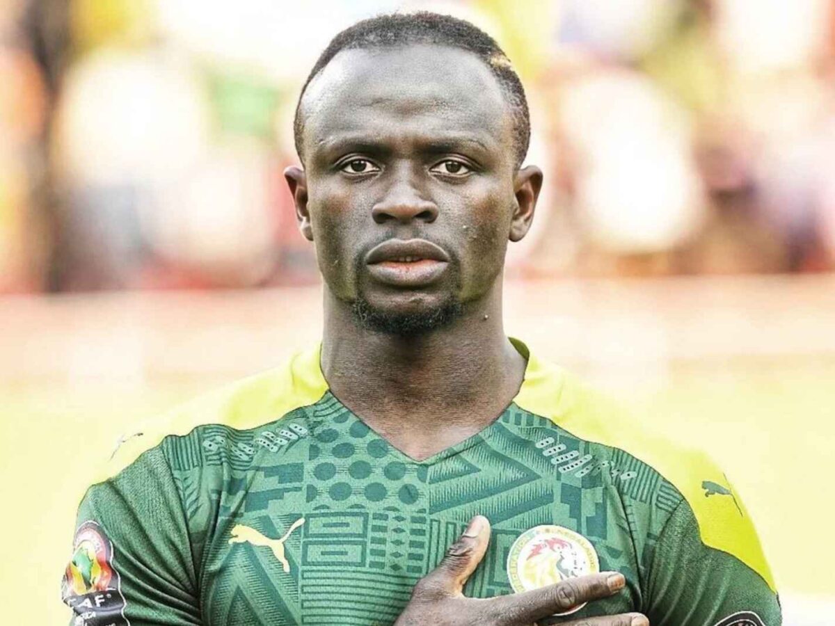 Sadio Mane in Senegal kit (1)
