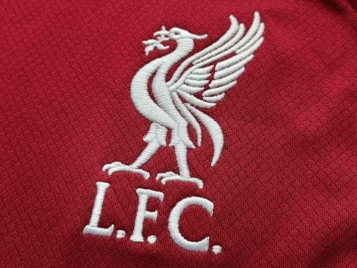 Liverpool home kit for 22/23 season with retro collar design leaks online
