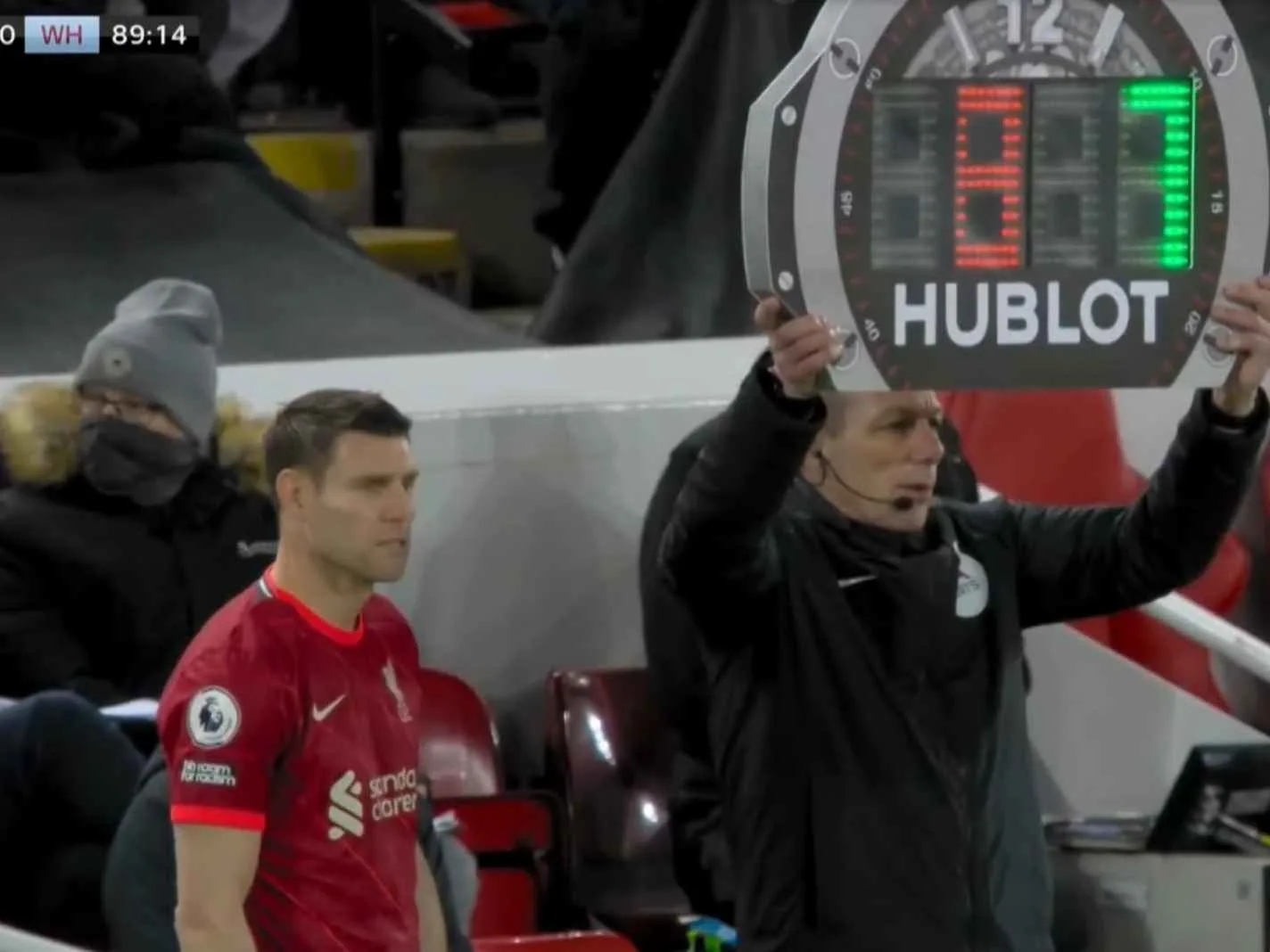 James Milner showed his experience with a simple maneuver after he came on as substitute against West Ham