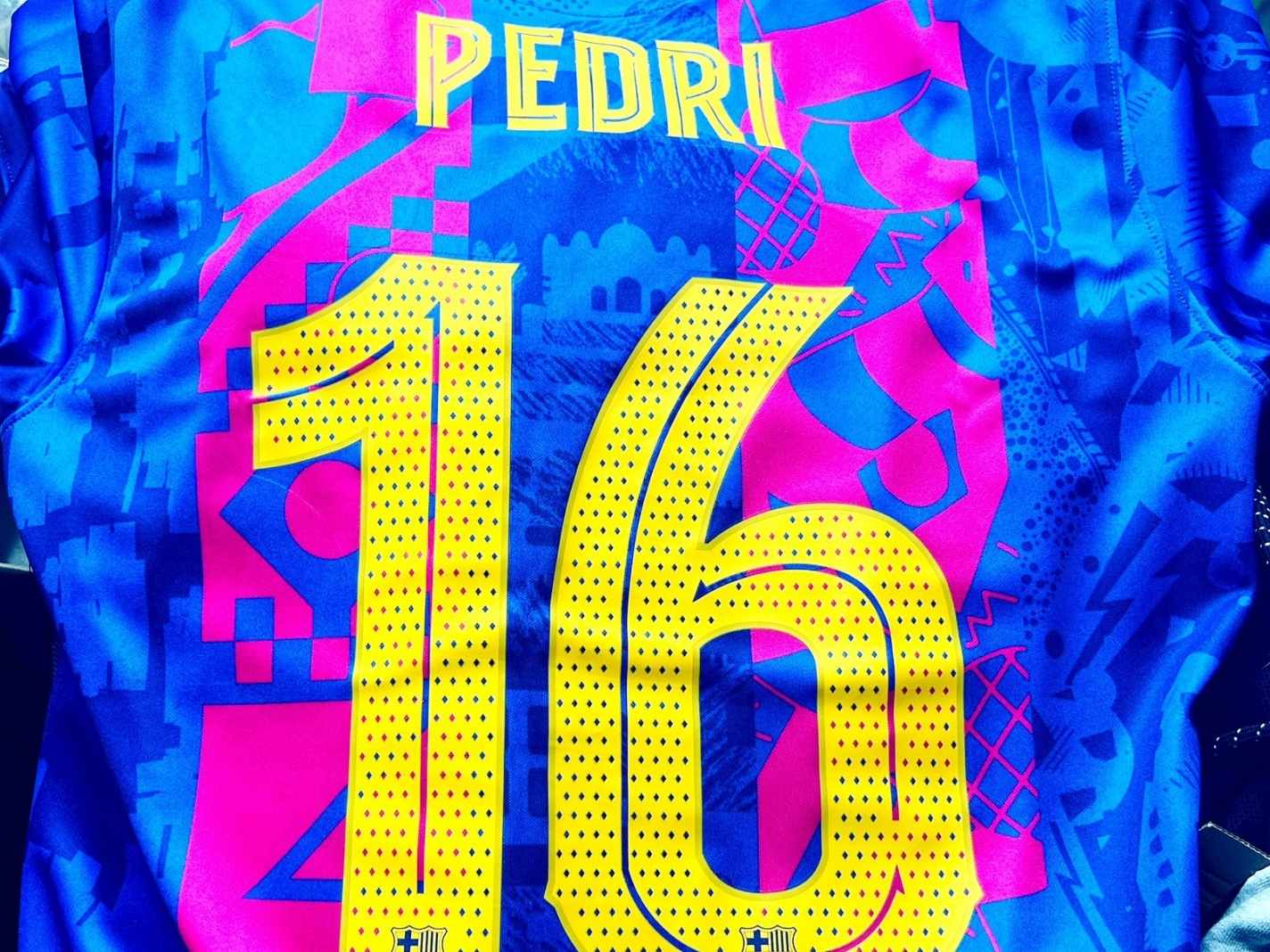 New marketing ploy to sell more Pedri shirts fails to impress Barcelona fans