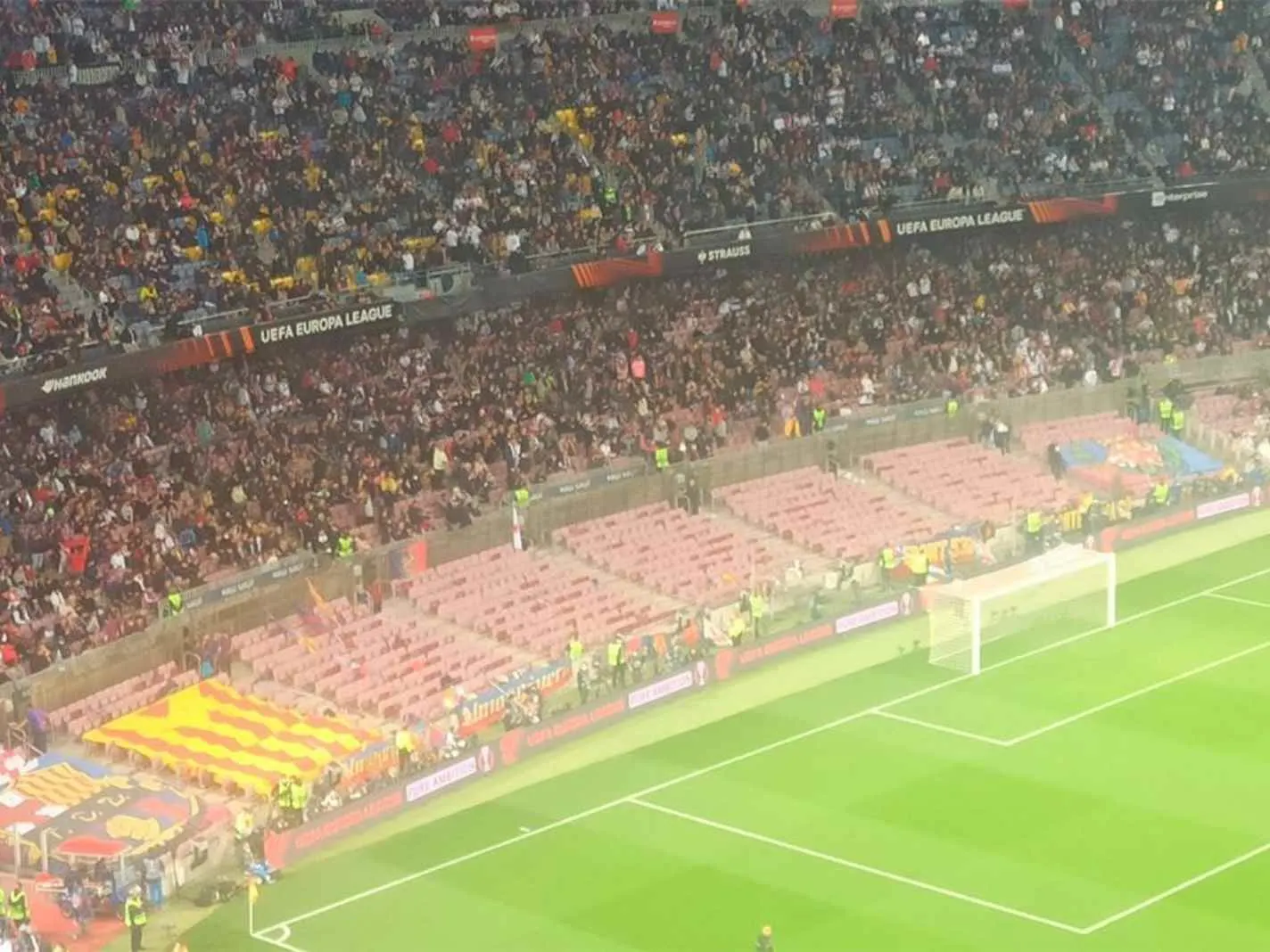 Photo of the missing Animation Stand at Camp Nou during Cadiz loss