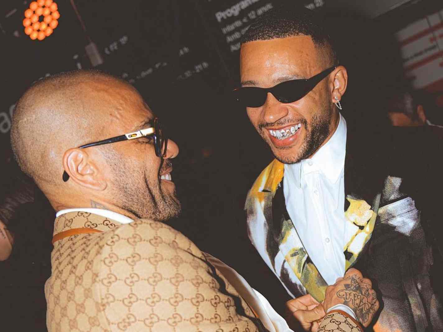 Memphis Depay and Dani Alves show off the pitch chemistry in these awesome photos