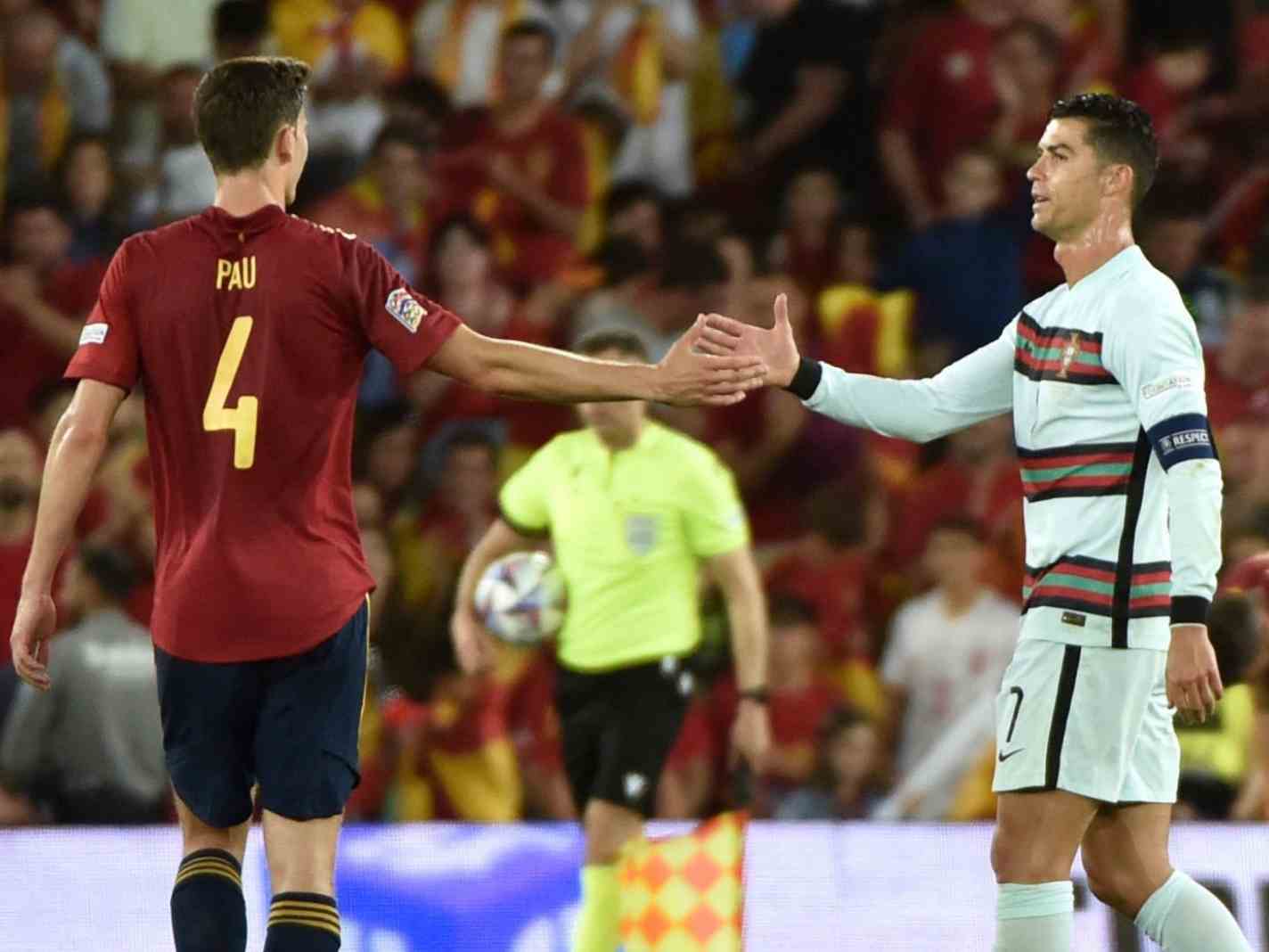 Agent CR7? Pau Torrest gets shirt-swapping with Cristiano Ronaldo amid MUFC transfer links