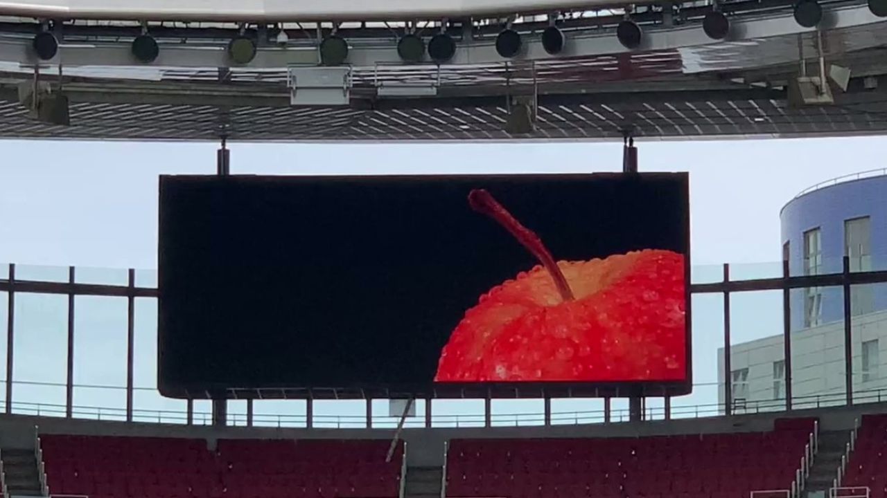 New screen at Emirates Stadium