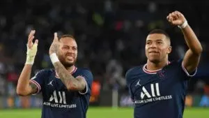 Neymar Fights For Mbappe After Media Says They Hate Each Other