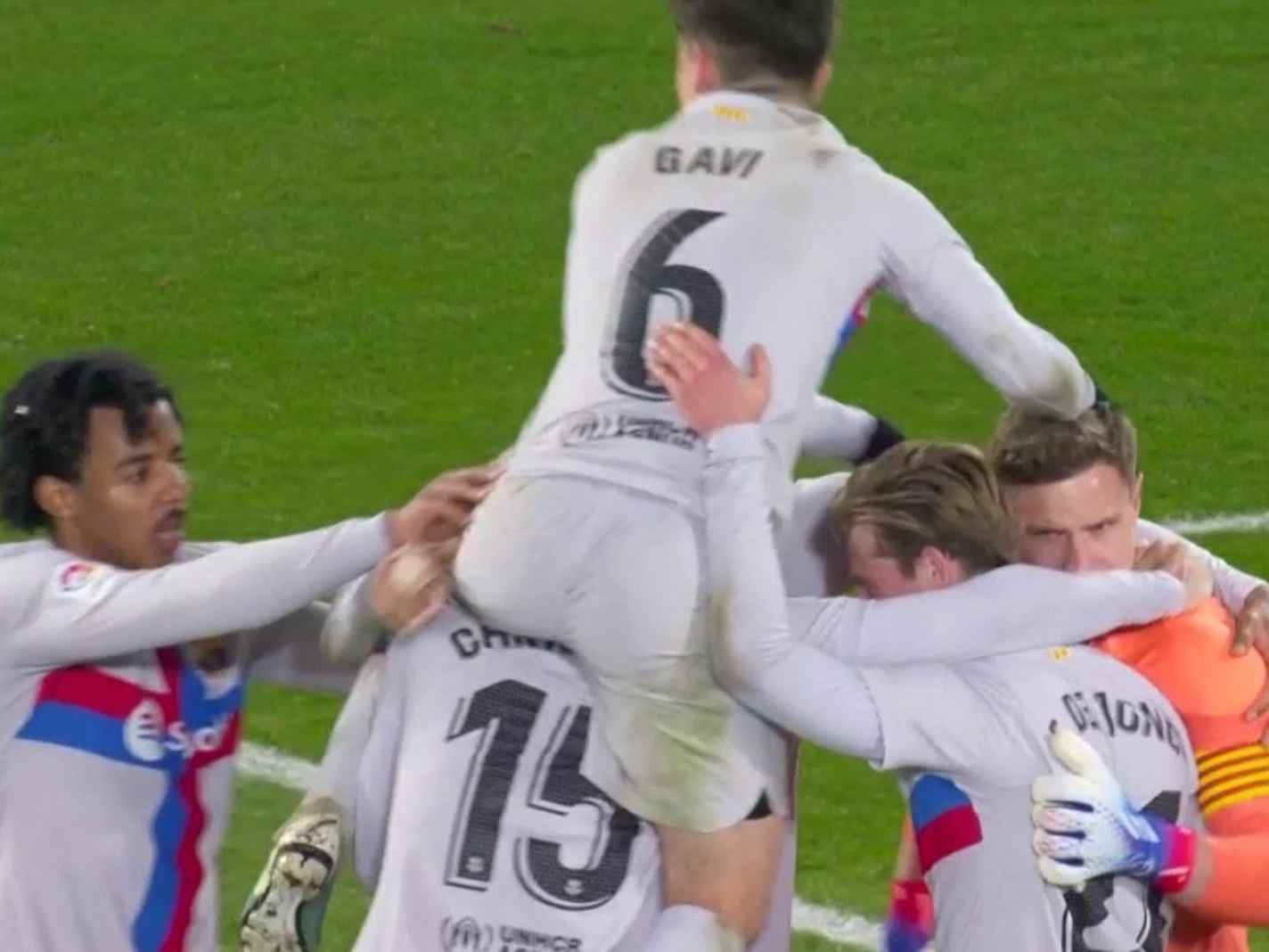 Did You See That: Gavi Launches Himself Onto Andreas Christensen At Full Time