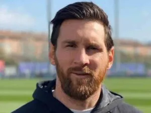 Lionel Messi (8)