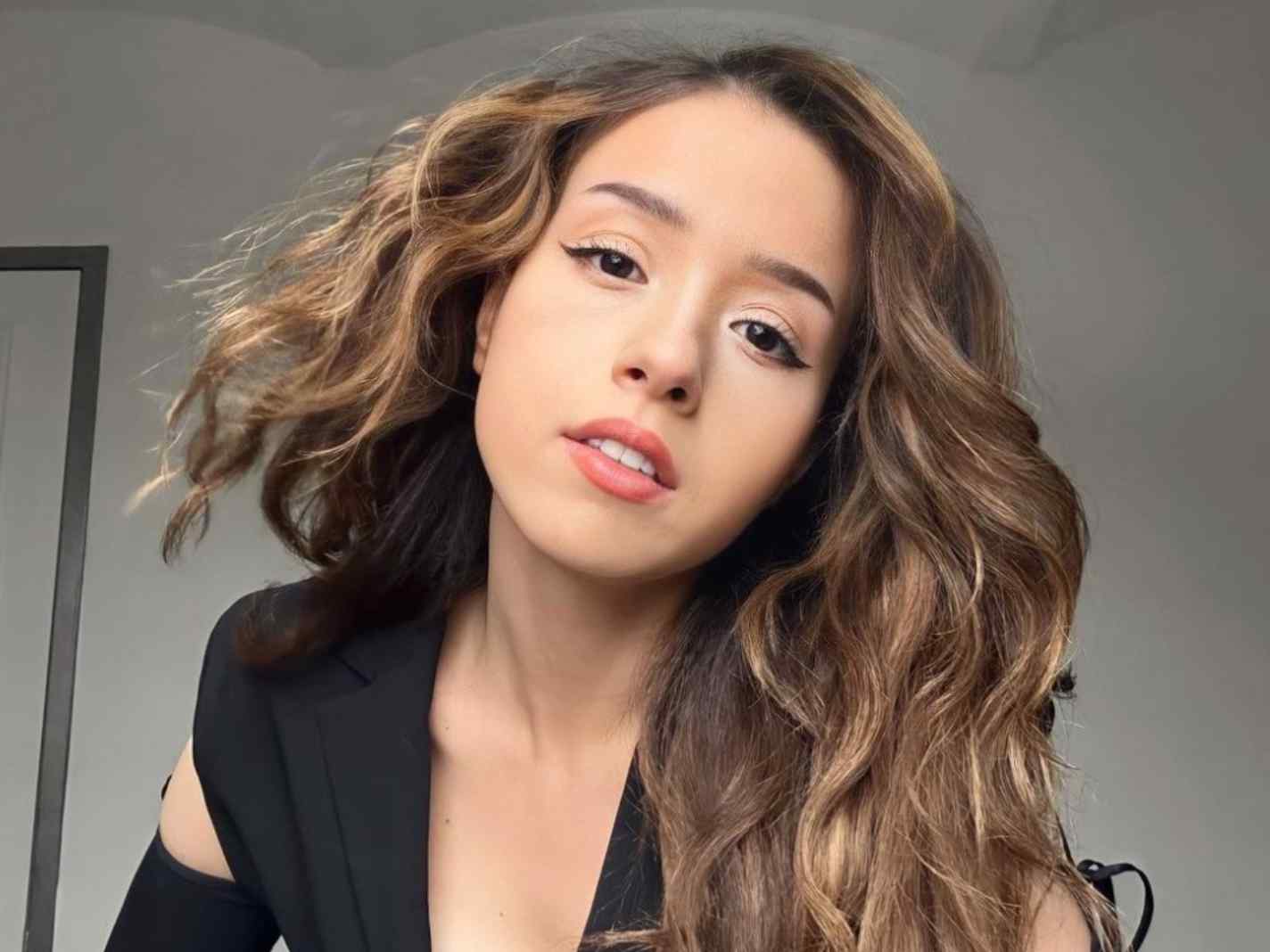 Twitch Star Pokimane Loses Cool At Sexist Comment On Her Tottenham Fandom