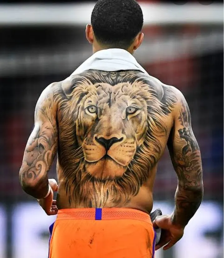 Lion Back Tattoo Memphis Depay Netherlands Haber Amaçlı Stok Fotoğrafı   Stok Görsel  Shutterstock