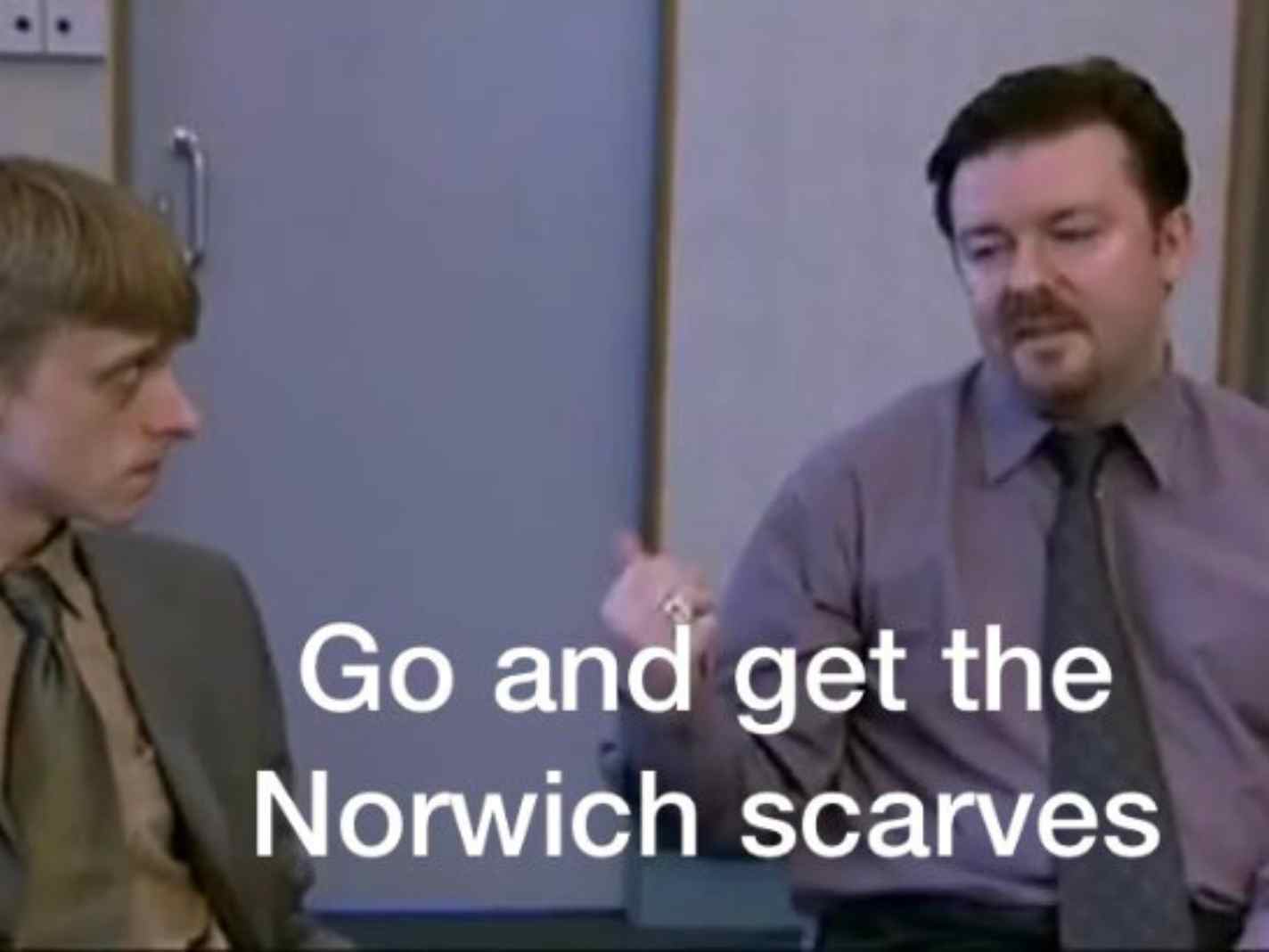 What is the Norwich Scarves meme and why is it haunting Man United fans?