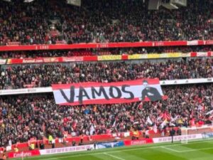 Arsenal Fans Honor Mikel Arteta with ‘Vamos’ Banner