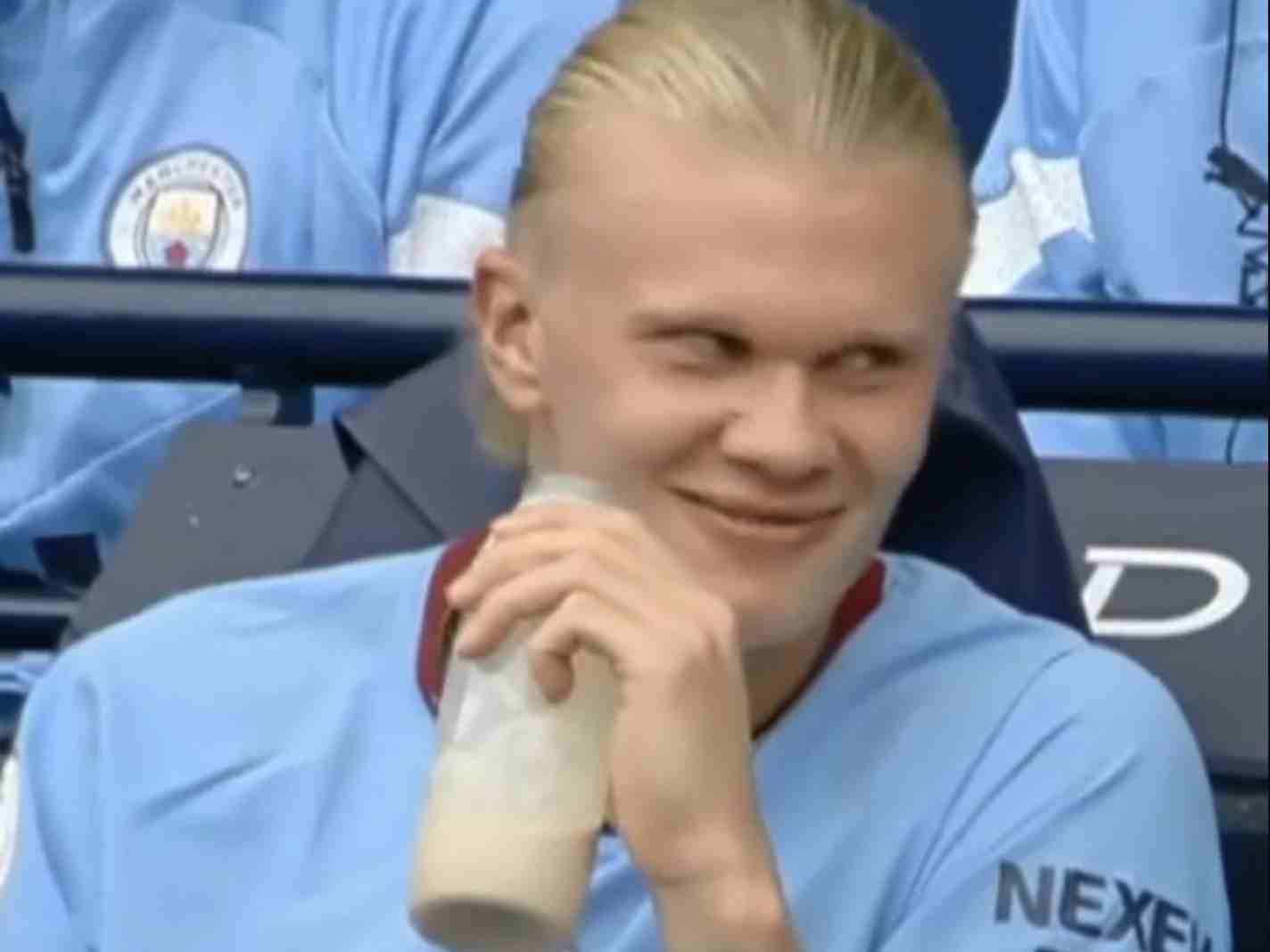 Erling Haaland Urged to ‘Fire More Goals’ as Man City Treble-winner Strikes Happy Pose with Croatian Model Ivana Knoll