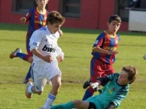 Was Julian Alvarez Ever a Part of Real Madrid Academy The Truth Behind the Viral Photo