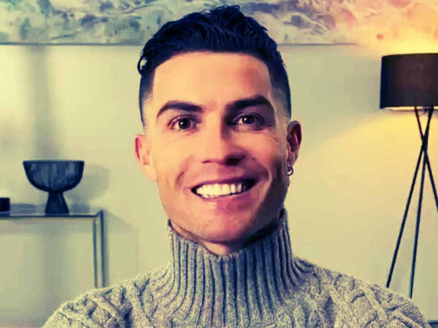 Rare Photos of Cristiano Ronaldo with a Beard: Why Does It Come and Go?