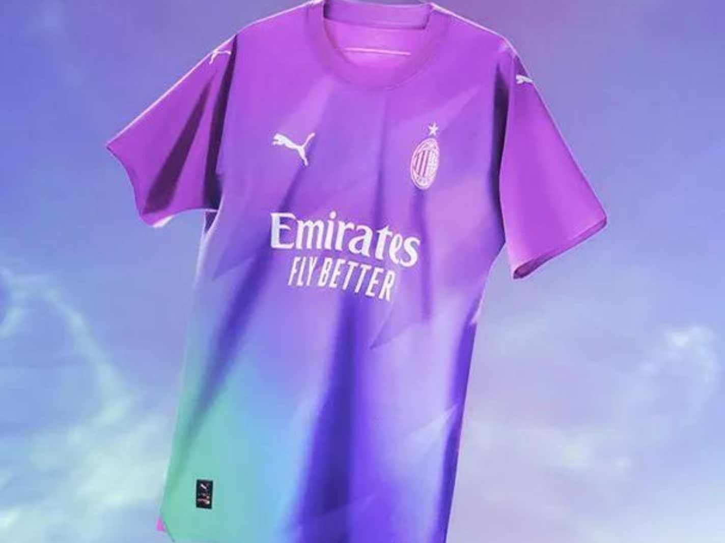 AC Milan Unveils Striking 23/24 Third Kit with a Disastrous Back Design 