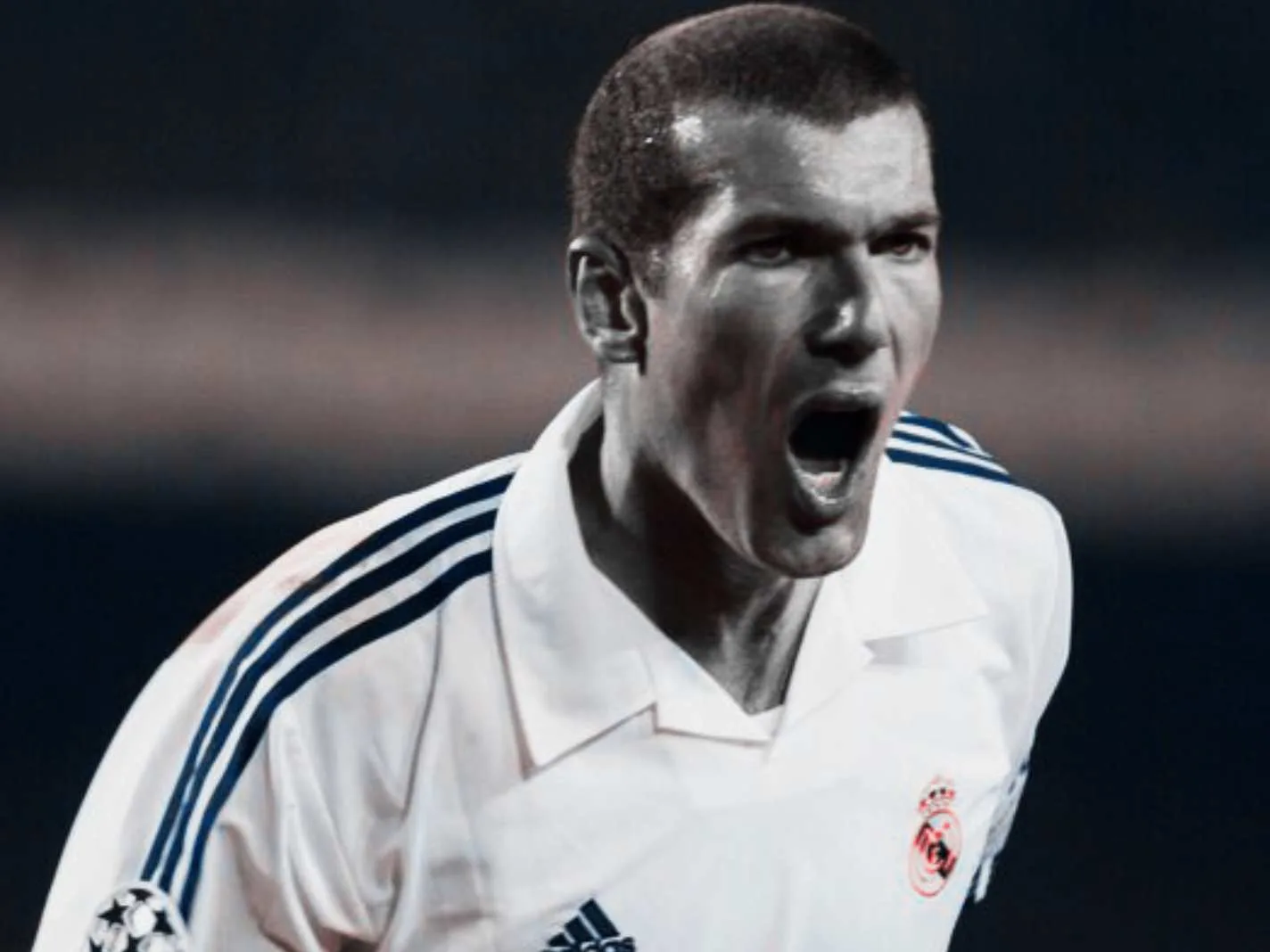 Zidane in Real Madrid kit