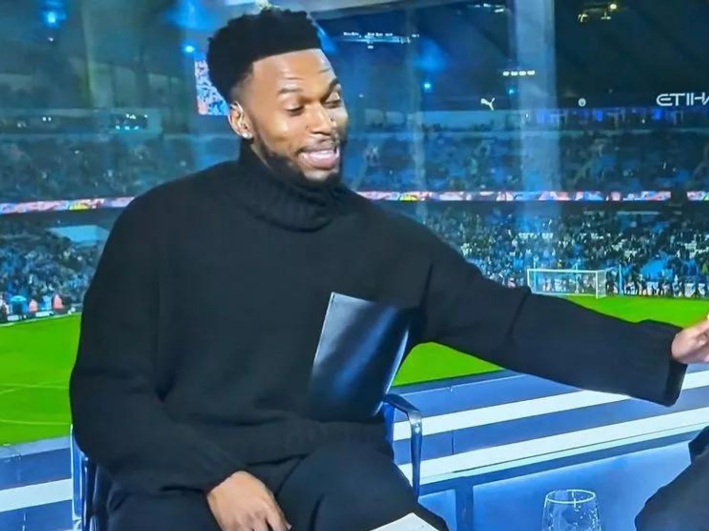 How Much Does Daniel Sturridge’s Jumper with Massive Pocket Cost?