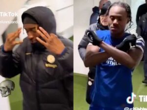 Unserious 3 Chelsea Players Caught Making Gang Signs After Everton Rout