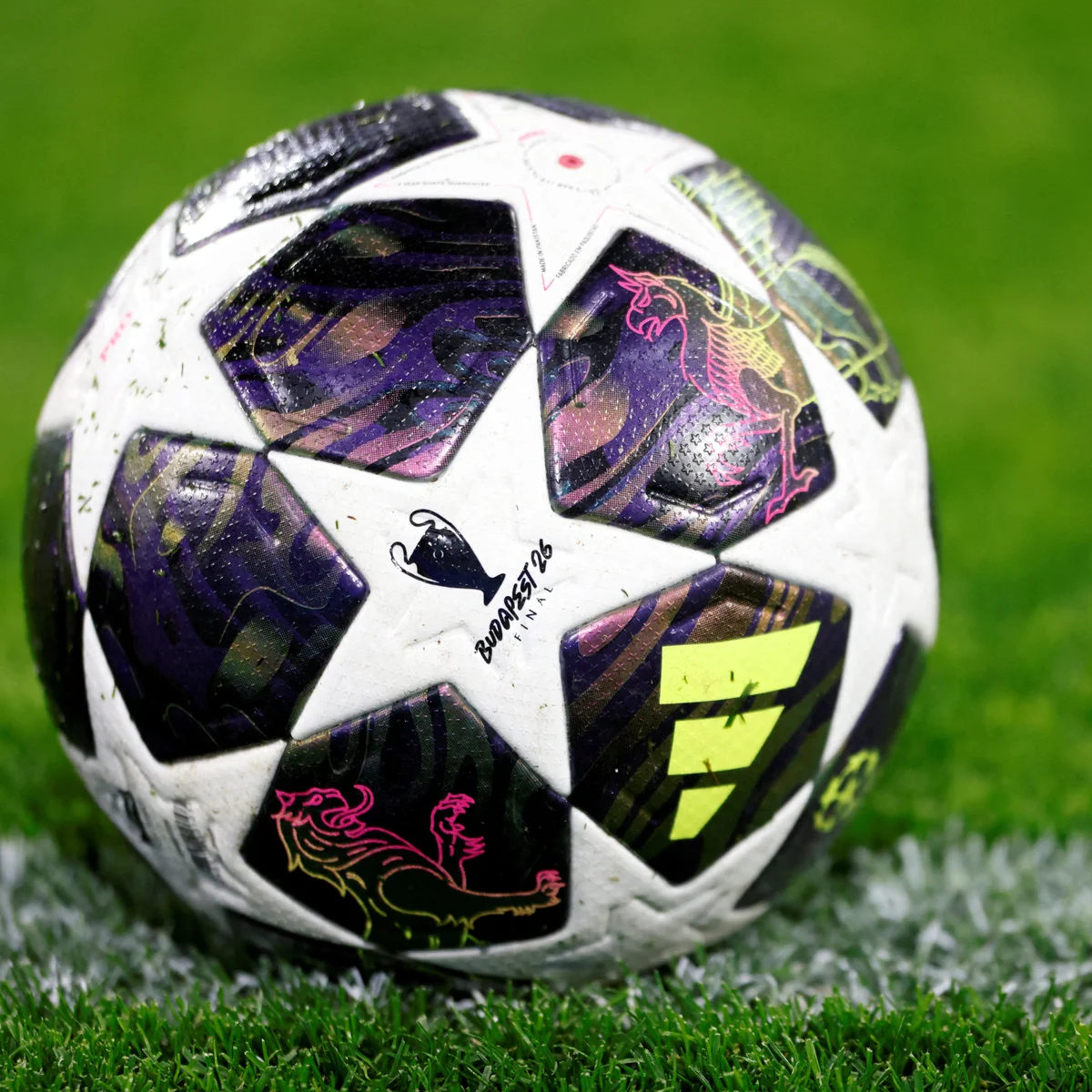 Ucll Pattern UCL Ball Could Lose Its Iconic Star Pattern if Nike Replaces Adidas ...