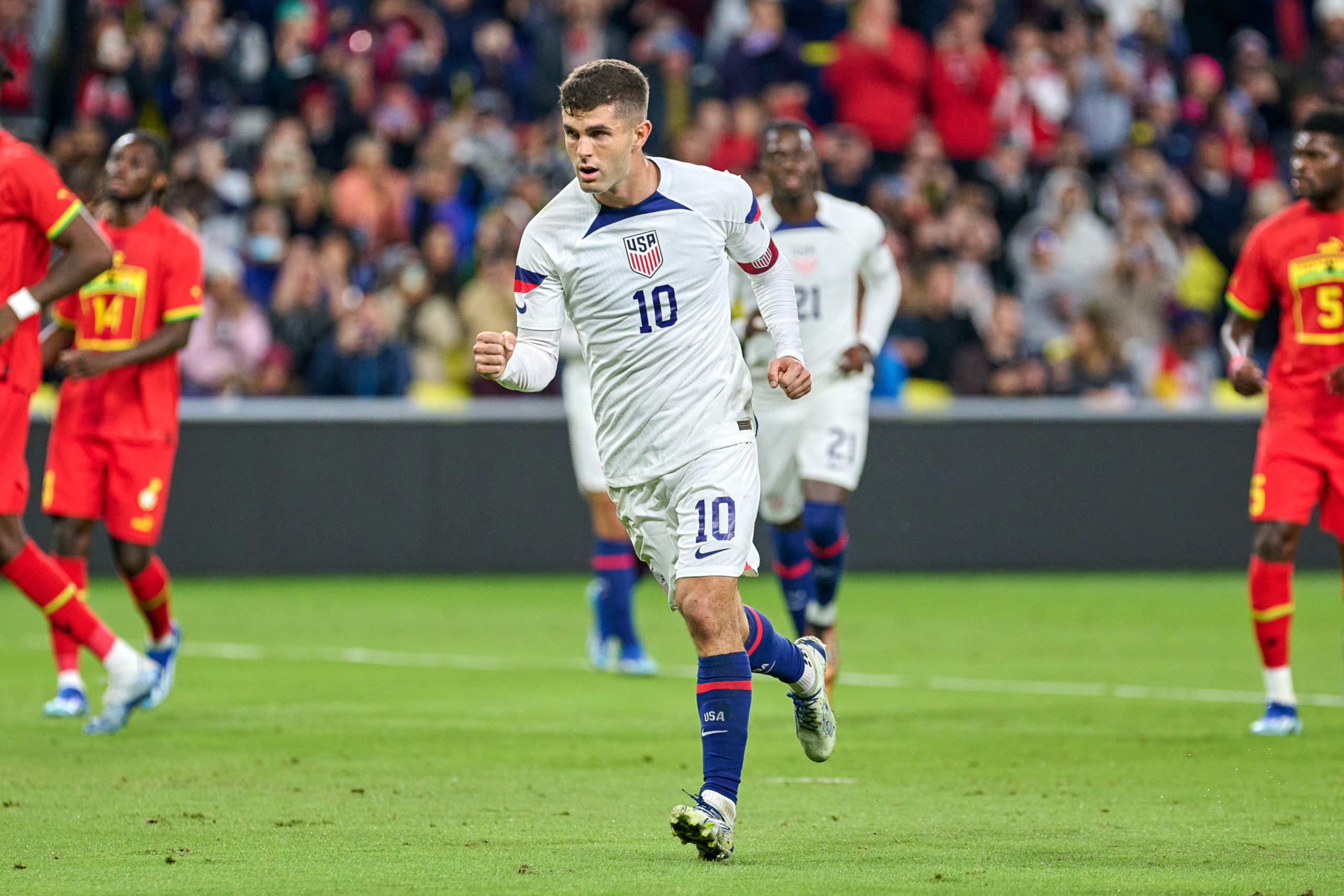 christian-pulisic-usmnt-vs-ghana-october-17-2023-credit-robin-alam-isiphotos.com_